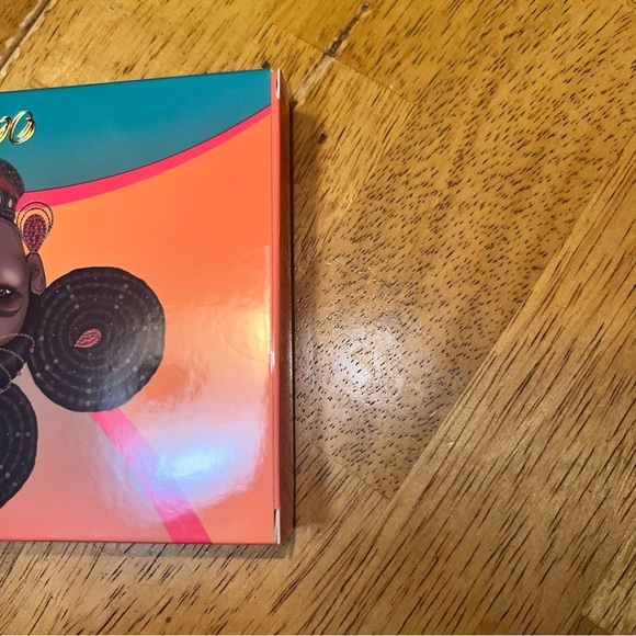 Juvia’s Place Olori 1 Eyeshadow Palette - Picture 7 of 7